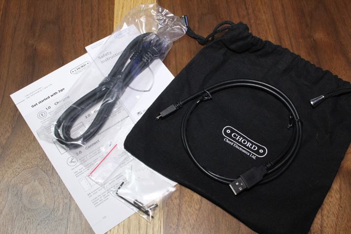 2go̕tiBHugo2Ƃ̐ڑɂ́Aʐ^̉̂قɉfĂڑsgp