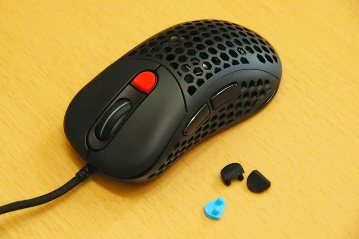 ���炩���f�ނłł���DPI�{�^���͈������������Ŏ��O�����Ƃ��ł��܂�