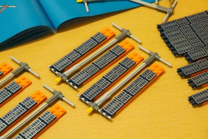 Xebv6ł͓\[[pl8܂BʁXł͂Ȃ8g𓯎ɑgݏグ܂