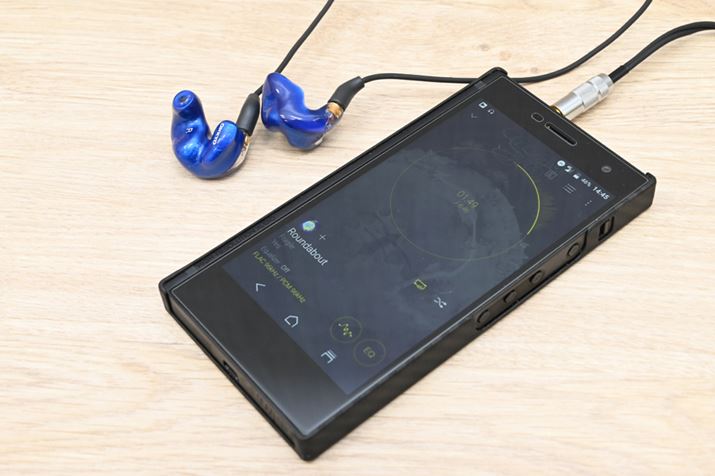 uIE-C2v𒮂Ȃς肱̑gݍ킹