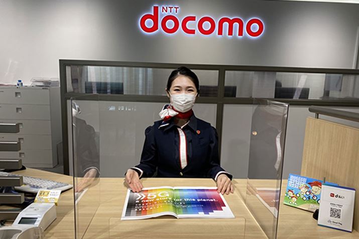 cƎԒAtFXzł̐ڋqΉƂȂĂ