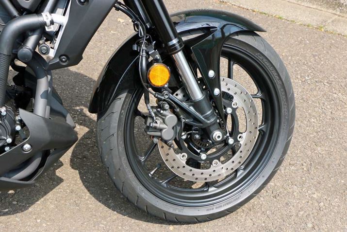 �u���[�L���V���O���f�B�X�N�Ƃ����_�͕ς��Ȃ����AABS���W��������