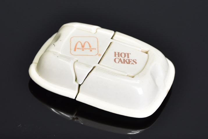 }Nhih̃nbs[Zbĝ܂BuzbgP[LṽP[X̂悤Bό`Ɓcc