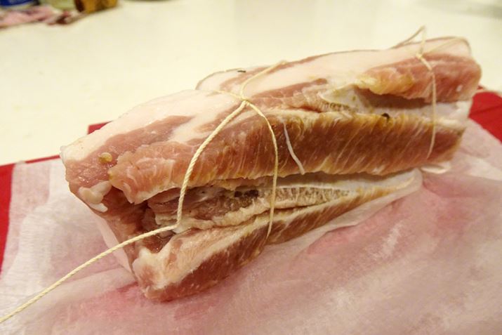 ؃oubN͎O3قǉЂɂAB݂͒߂Ƀ^RRŔ܂