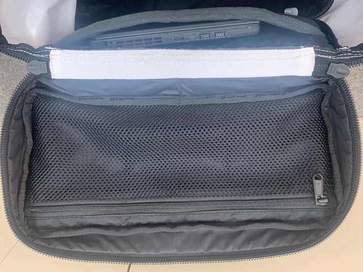 tbvɂ́At@Xi[t̃bV|Pbg𑕔