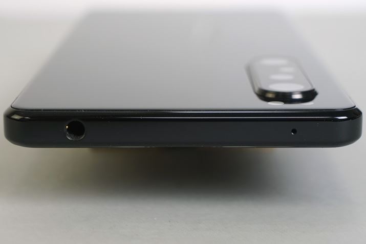 {fBʂɔzuꂽwbhz[qBuXperia XZ1vȗ̕ƂȂ