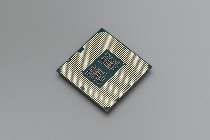 CPUpbP[WLGA1200ƂȂA]LGA1151Ƃ͌݊ȂȂĂ