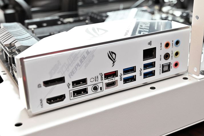 obNplɂ̓Ce̍ŐVC[TlbgRg[[uIntel i225-Vvɂ2.5GbE