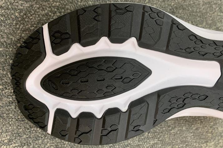 O̒ɉ݂݂AEg\[fUCAg|̂悤Ȕʂ𐶂