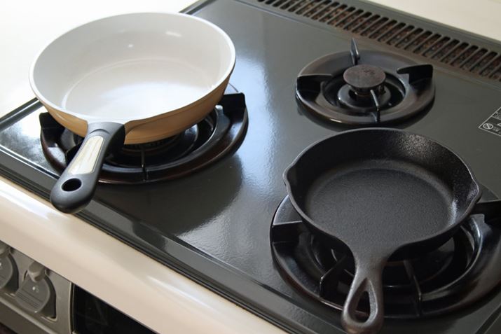 Z~bNR[eBOꂽA~tCpƃXLbgŁAzbgP[L̏Ăオ؁I