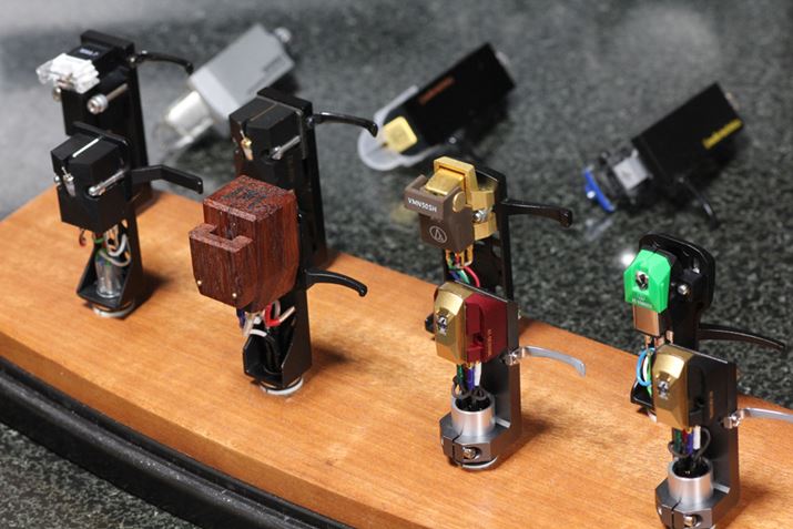 ̓J[gbW߂ĂƂlɂ߂łAԐilCfCɏЉ