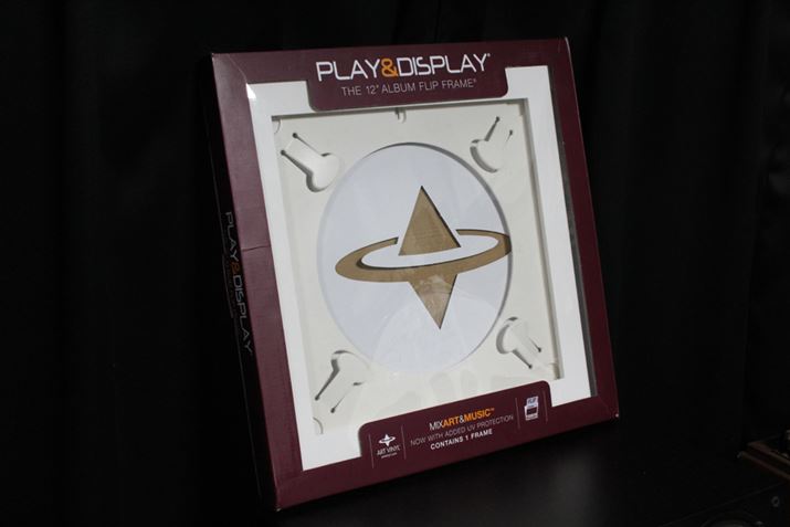 Art VinýuPLAY & DISPLAYv