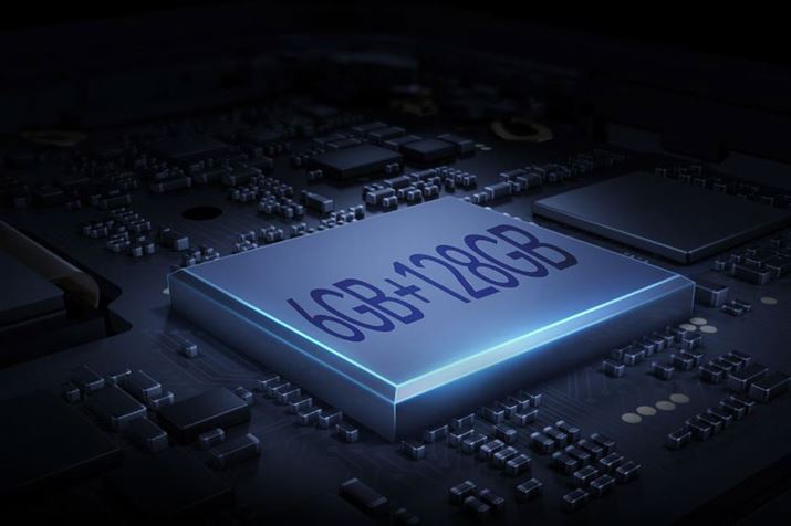 6GB̃[128GB̃Xg[WA256GB܂őΉmicroSDXC[J[hXbg𓋍ڂ