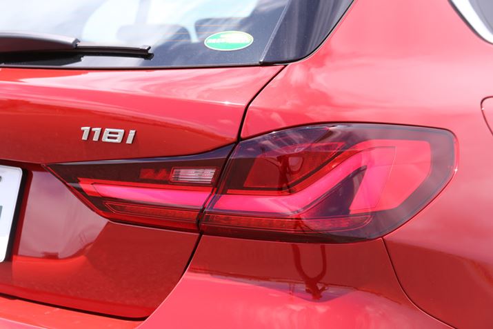 V^u1V[YṽLhj[OLe[vȂǂƁAŐVBMWԂł邱Ƃ