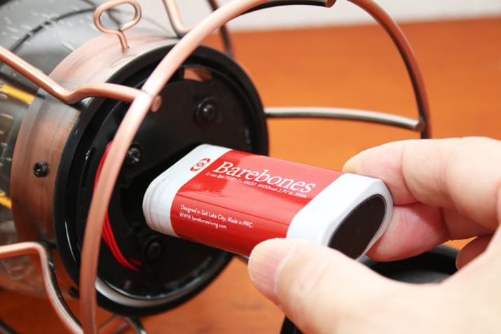 Eł[dobe[ŋ쓮Bobe[eʂ͖4,400mAh