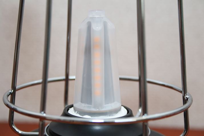 F̃zOāA`FbNBP[XɕꂽgFLEDł܂