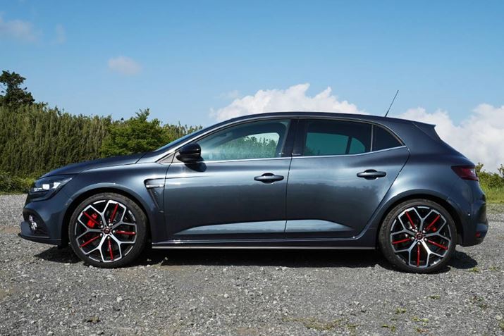 ���m�[�E���K�[�k R.S. �g���t�B�[�@�T�C�h�r���[