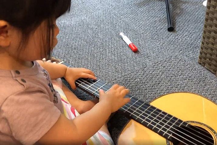 ̎q̃}lăM^[eĂ}i炵Ă邾ł΁j