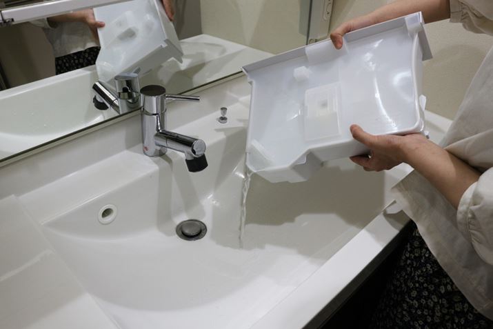 {͂̂悤Ƀ^N㕔̔rJAVNȂǂɗ܂𗬂OK