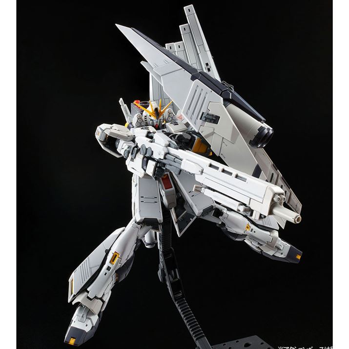 u@mK_ tP̃VAvɓoꂷAAEC@ɁAdbA[}[𑕔