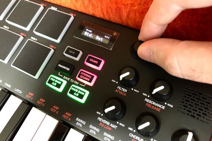 uDRUMSv{^ămu񂵁AhLbgI