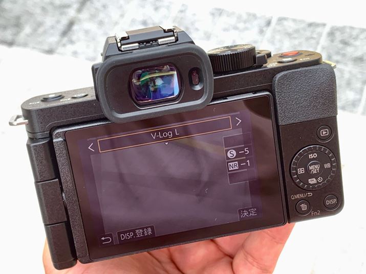 uV-log Lv́A4KtHDX[[Vi120fpsjɑΉĂ܂A8bit 4:2:0ł̋L^ƂȂ܂