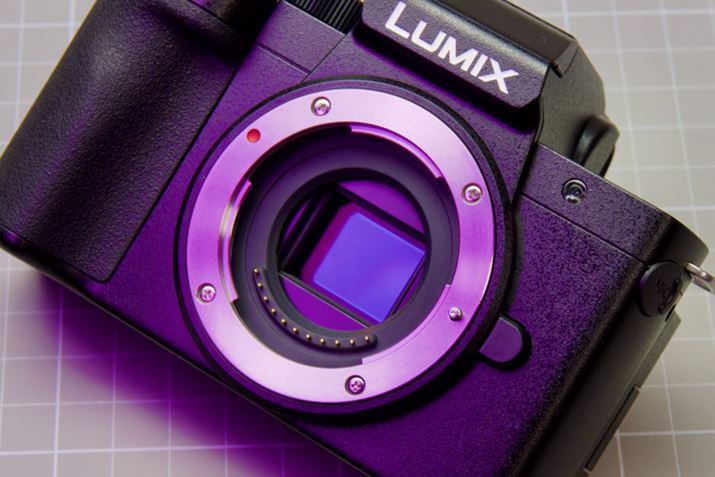 2000f̃tH[T[YZT[𓋍ڂAő4K/30fpsi^搧30j̎Beł܂