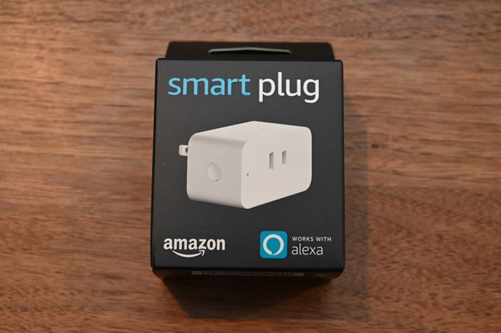 Amazon Smart Plug̃pbP[W