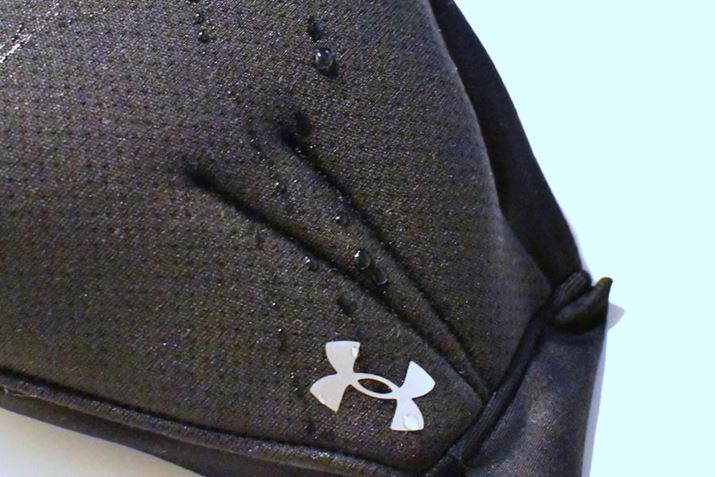 ÓAtĂʐ^̂悤ɒeĂ