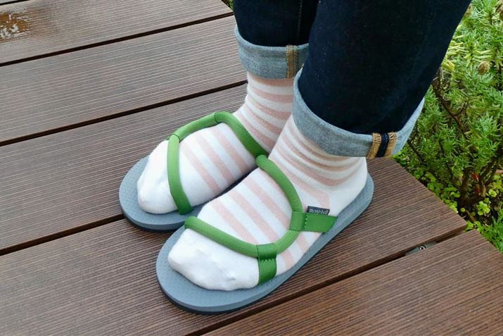 ̂悤ɁA@̉ɑނłBȂ`łASn͔Q