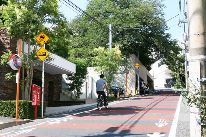 WɌz17Ƃ̂ŊpxɊZ10°߂ɂȂ邪AXCXCƓoĂ܂