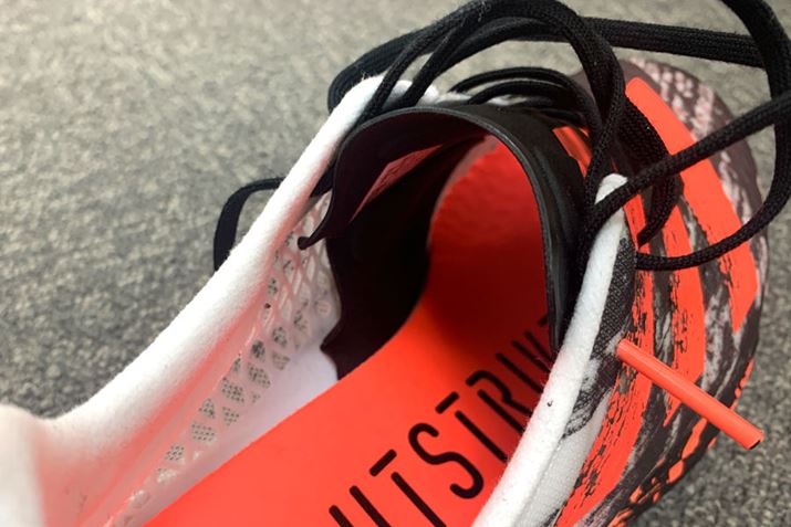 V[^̓C\[̉܂ŐLтĂ\ɂāÃtBbgAbv