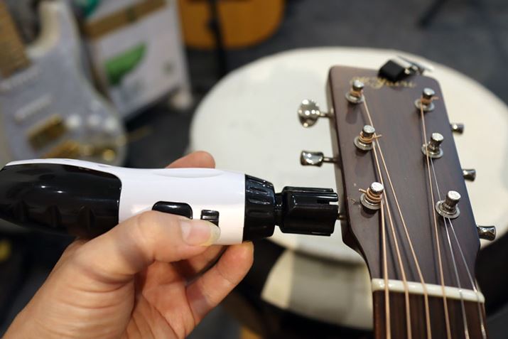 ꂪdXgOC_[BăyOɎtāAŌĂACeł