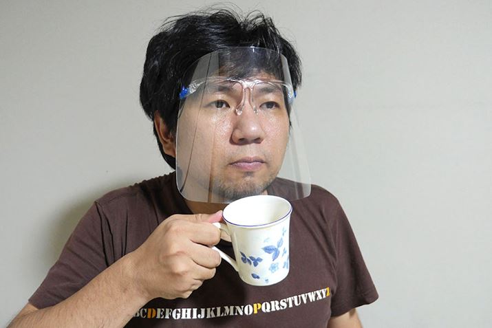 �����ۂ��A�h�܃����Y�g�p�́uYF-800�v���ƁA�قƂ�ǂ�����������܂���