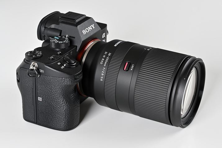 E葤ʂɁALp[ŃY[ʒuŒ肷Y[bNXCb`𑕔