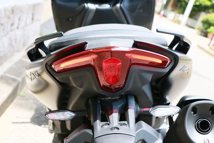 e[vLEDB́uTvĂA猩ĂTMAXƂ킩