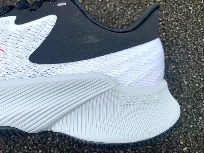 ~bh\[ɂ́AƎ̒eނ悤Ȕ\񋟂Ăut[GZveNmW[̗p