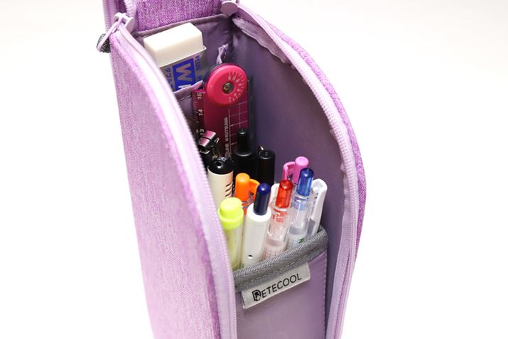 㕔ɂ́ASȂǂ̏鏬ȃ|Pbg𓋍