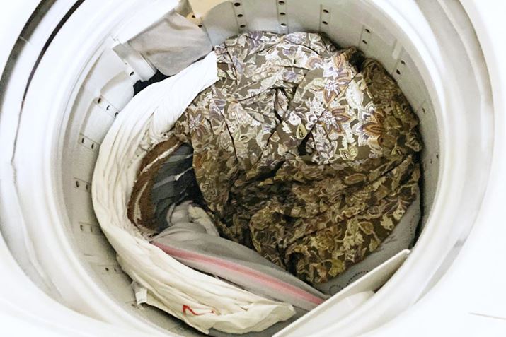 邩ɂ܂Ă܂ilbgɓꂽ͂̃XJ[glbgoĂcc܁j