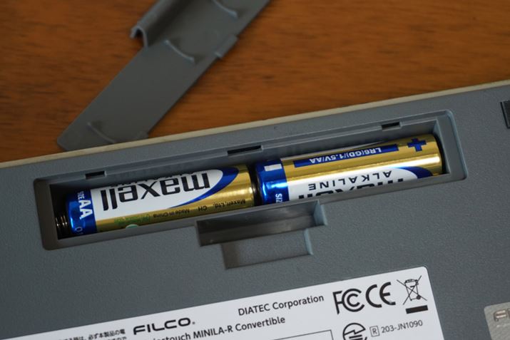 PO`dr2{œ܂BUSBڑ͓drsvŁAwʂ̓dXCb`ItɂĂL[͂ł܂