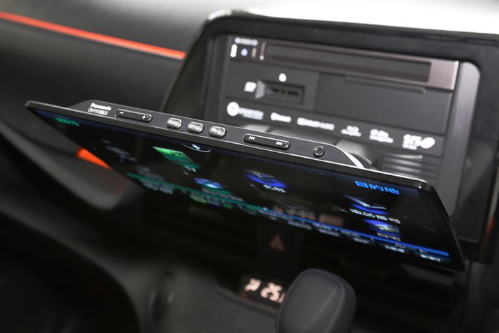 Ŕ4.7mmƔ^ꂽAXg[_2020Nf