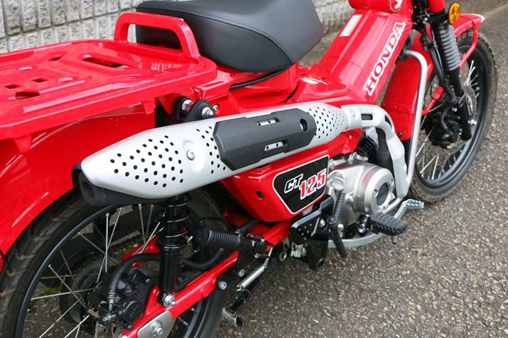 �A�b�v�^�C�v�̃}�t���[�̓q�[�g�K�[�h����d�ɑ�������A�^���f�����C�_�[�̑���M������z����