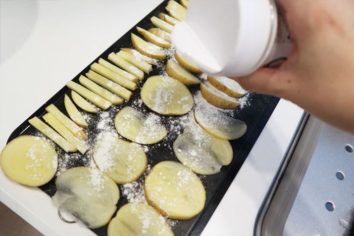 C甖͕ERVE܂ԂAܖŜɂȂ܂܂