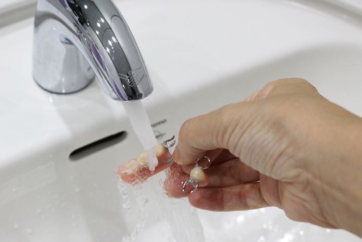 �X�v���[����5���҂�����A���Ő􂢗����Ċ����ł�