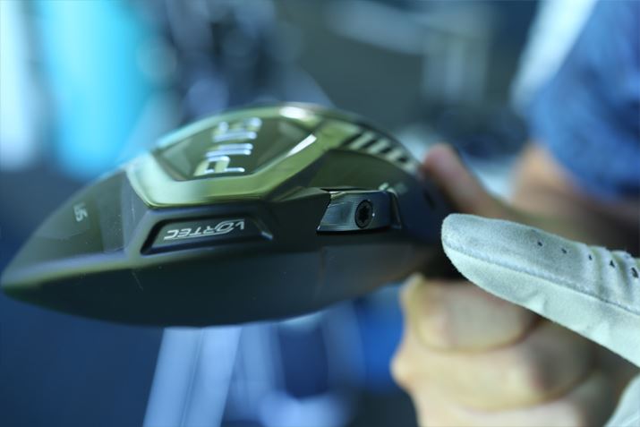 EF[gq[ɌŒ肳ĂARƃwbhԂĂ₷dlɂȂĂ܂