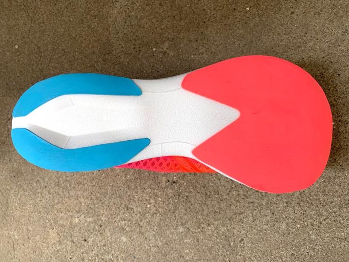 AEg\[o[́Â݂Ȃ^CvBRN[gAXt@gƂHʑɏ\ȖC͂铹ł́AObv͂Ɣ