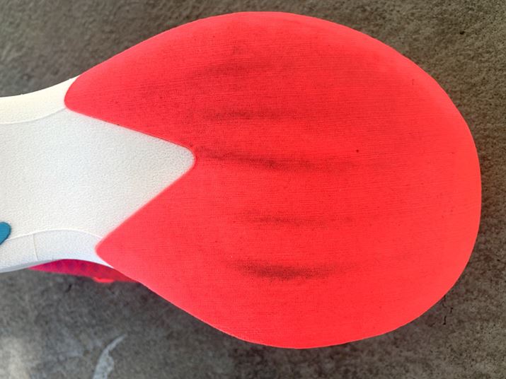 Oɂ́A5{̍J[{o[ō\ꂽuGiW[bhvB~bh\[́uCgXgCNvɔz邽߂ɎFłȂAAEg\[ɕオꂩA̓ڈʒuzł