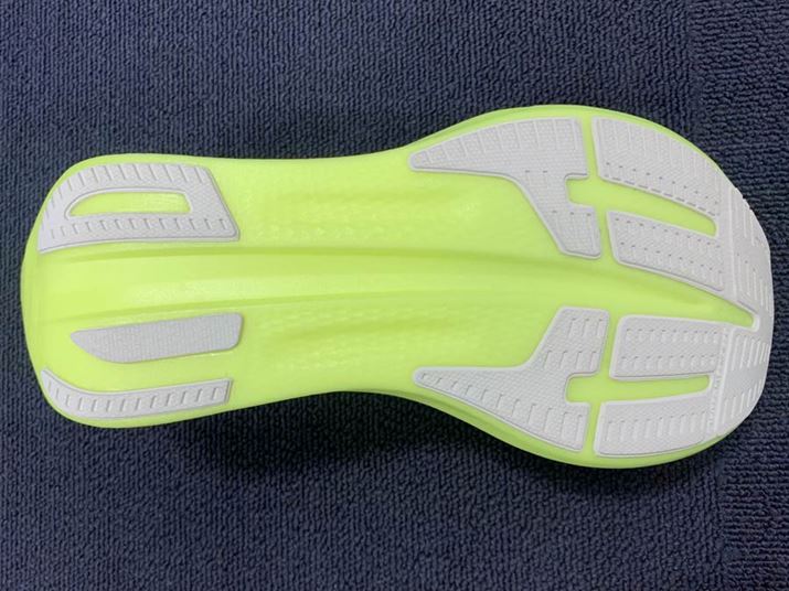 AXt@gRN[gƂܑHŁAō̃Obv𔭊AEg\[p^[B\bho[zʐςL̂ŁAϖՐ\