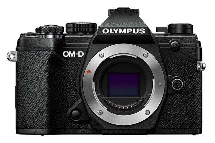 _ĊJ킯ł͂Ȃ̂ł傤AOM-D E-M5 Mark IIIEVF͔{0.69{ik\0.60{jŃAC|Cg27mmƁAKl[U[ɂ₳XybNƂȂĂ܂