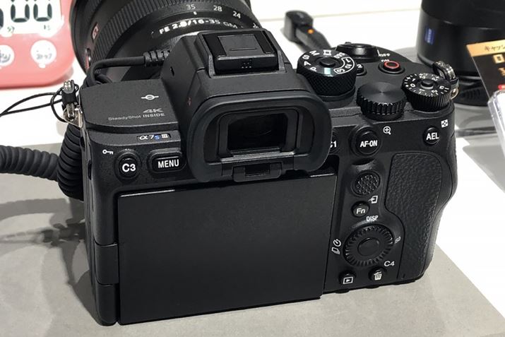 \EVFłb̃7S IIIBKl[U[ӎĔ{k@\Ă܂